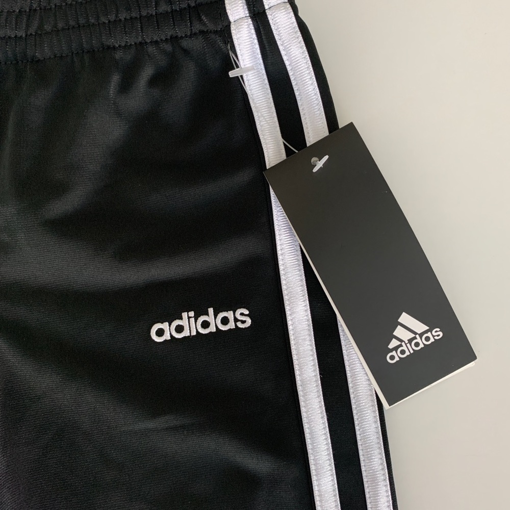 Adidas Boys Black Sport pants - Picture 3 of 5